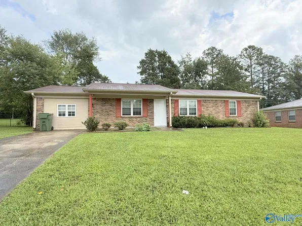 3414 Deerfield Rd NW, Huntsville, AL 35810