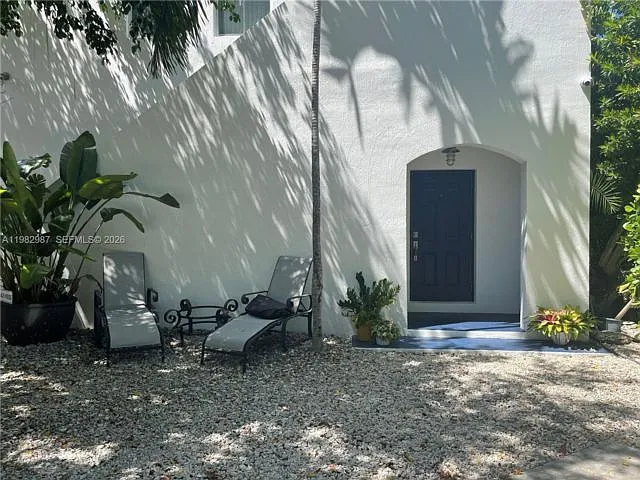 3421 SW 25th St — Photo 10