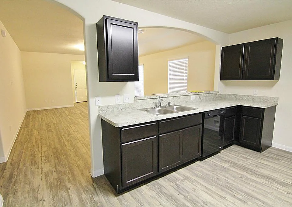 5814 Dawn Light Cir
