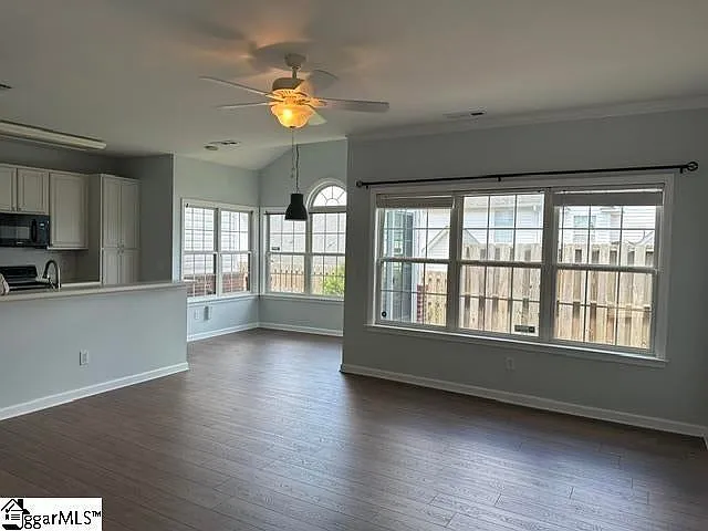 626 Glassyrock Ct — Photo 4