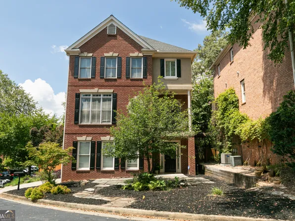 2493 Manor Walk, Decatur, GA 30030