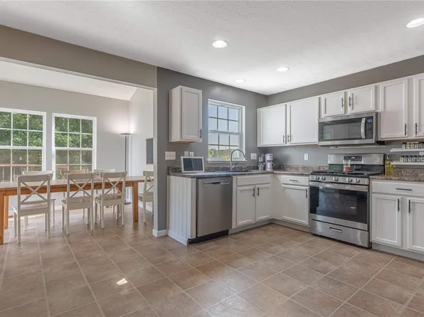 5060 Jessica Suzanne Dr, Morrow, OH 45152