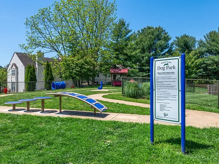 Spring Parc — Photo 3