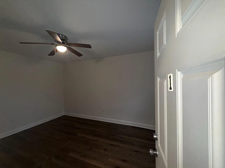 102 O St SW #1 — Photo 3
