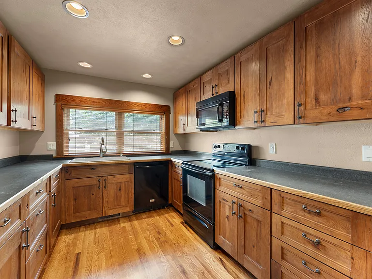 1670 Steele St #1 — Photo 10