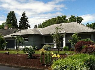 865 NW 8th St, Gresham, OR 97030