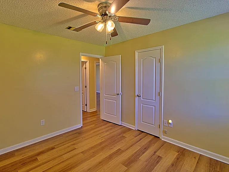 205 Tempest Ln — Photo 13