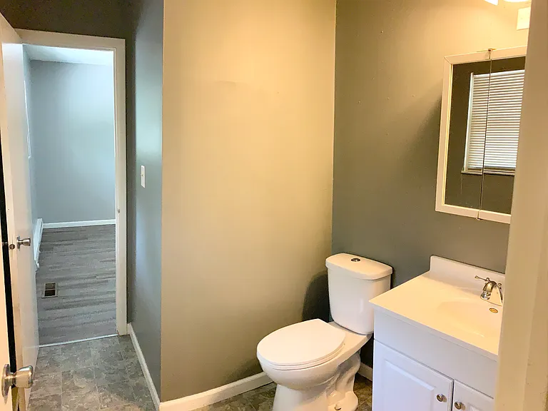 1910 E Hanna Ave #1910 — Photo 5