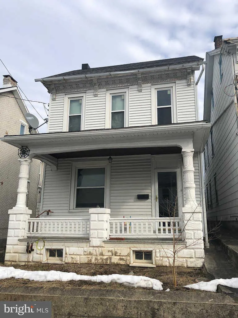 45 S Miller St photo 1
