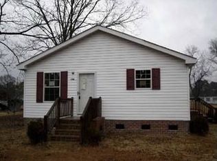 534 Edgar St, Clinton, NC 28328