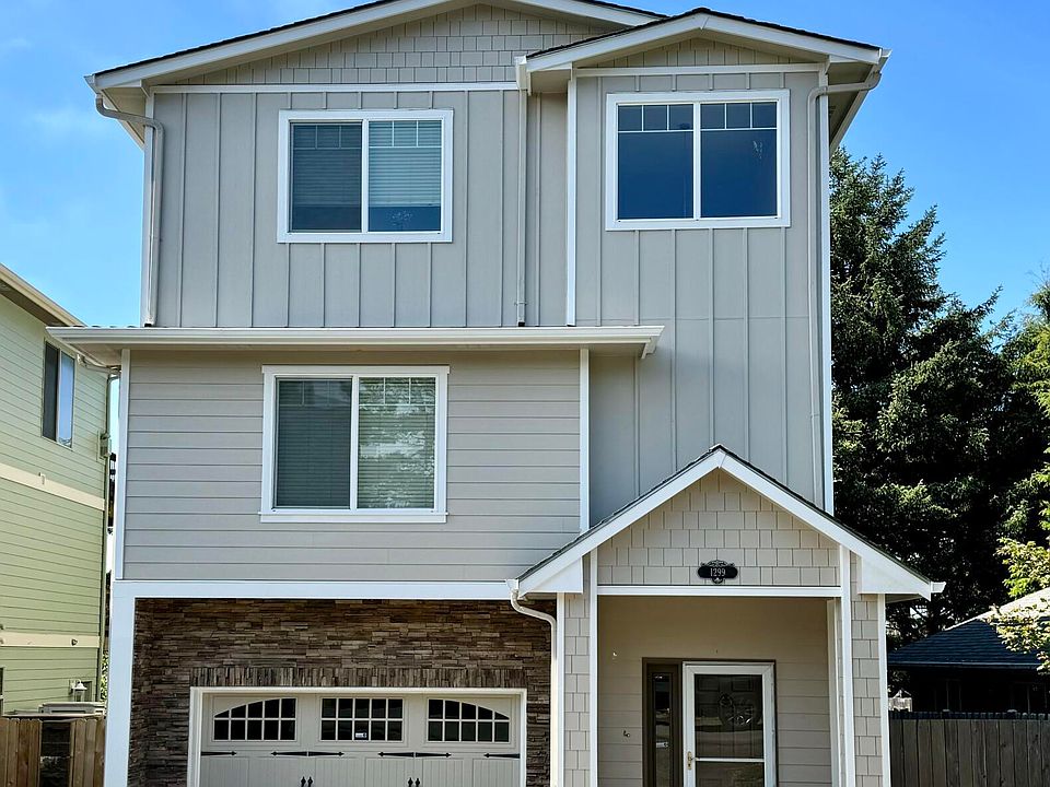 1st image of 1299 SE 2nd Pl