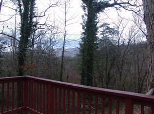 75 Short Ridge Rd, Franklin, NC 28734