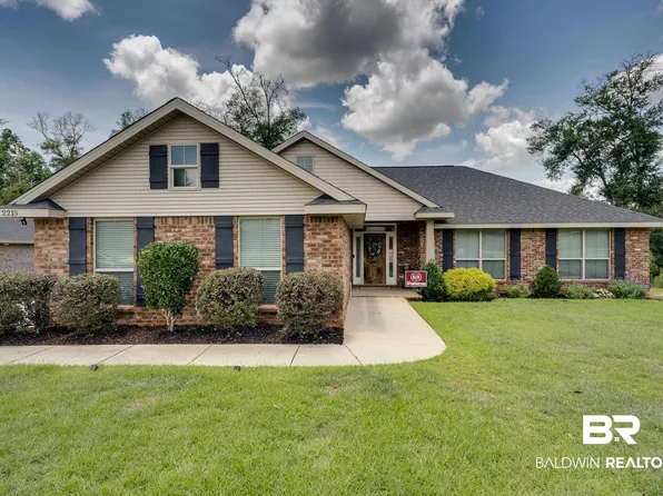 2215 Fernwood Loop W, Semmes, AL 36575