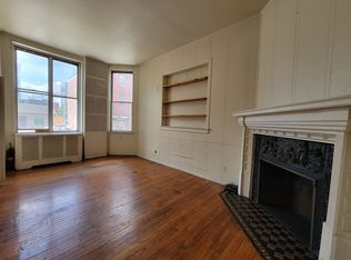 131 S 22nd St APT 1, Philadelphia, PA 19103
