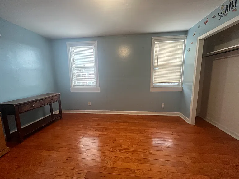 4614 Lansing St — Photo 6