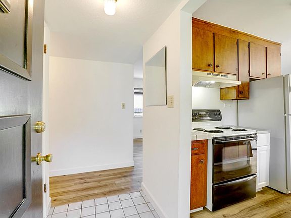 5th image of 420 Alberto Way Unit 49
