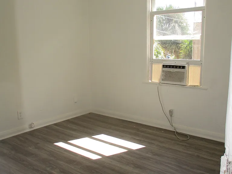 117 S Grandview Ave #9 — Photo 6