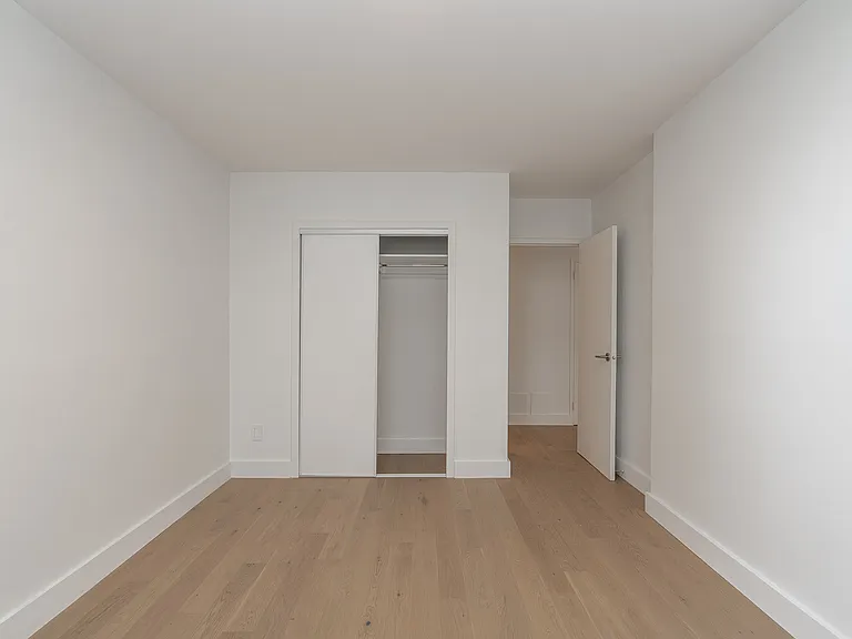 188 Jameson Ave — Photo 14