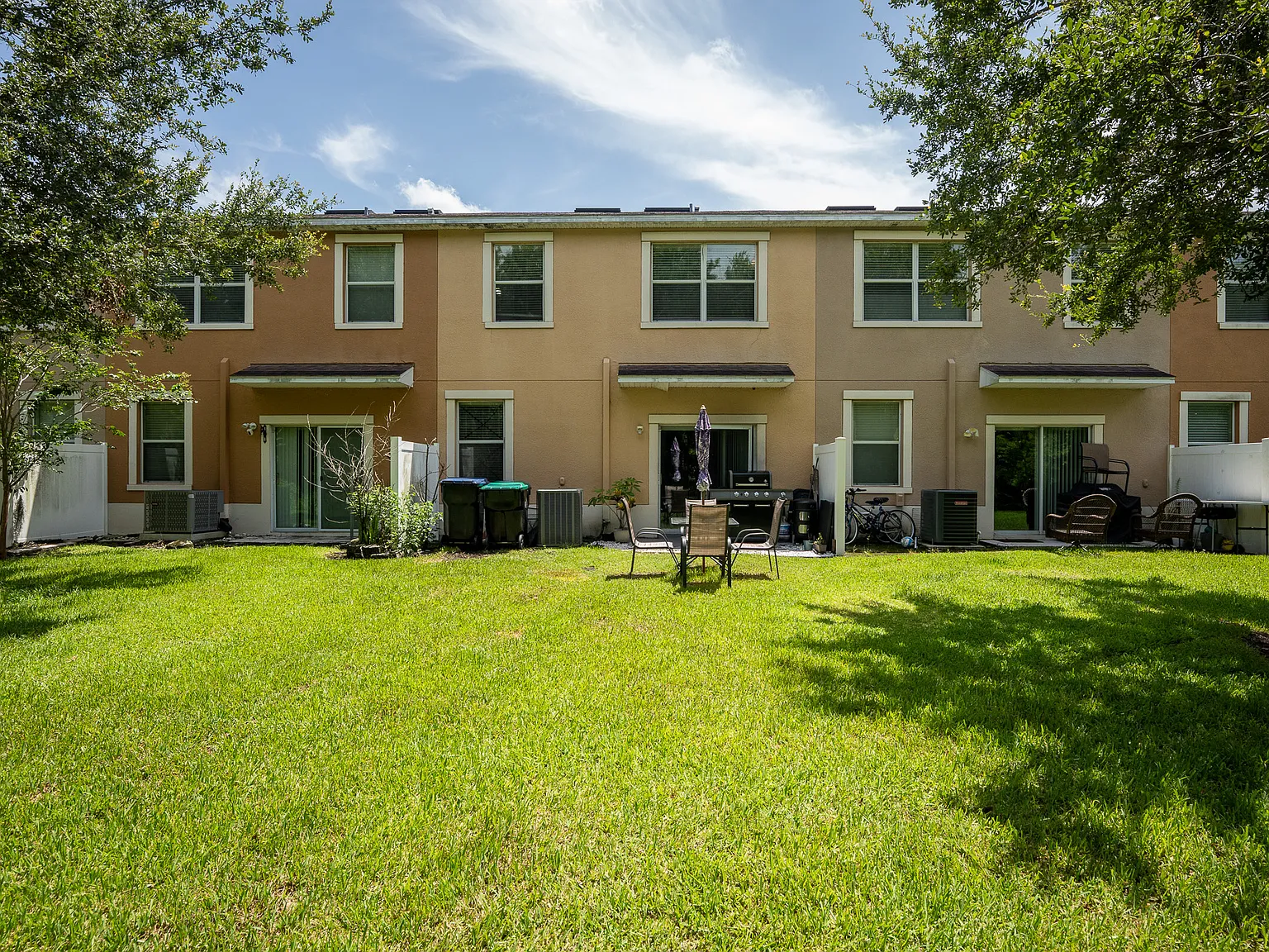 11191 Savannah Landing Cir — Photo 2