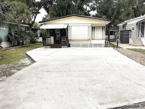 3300 26TH AVENUE E #147, BRADENTON, FL 34208