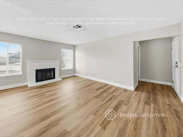 2509 Buckthorn Cir — Photo 5