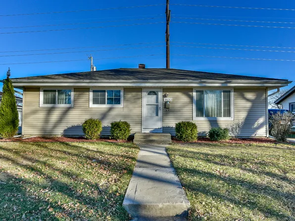6474 N 68th St, Milwaukee, WI 53223