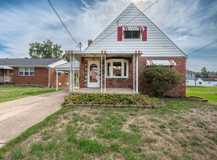 3212 Bartlett St, Parkersburg, WV 26104