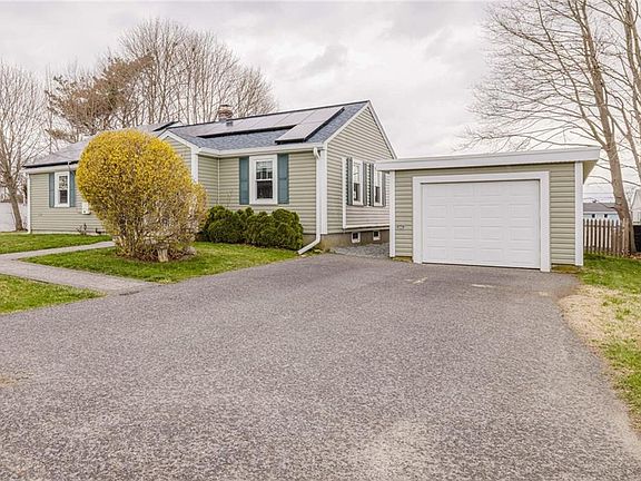 3rd image of 72 Beardsworth Rd