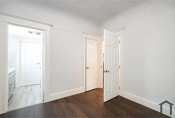2510 E 21st St #1 — Photo 15