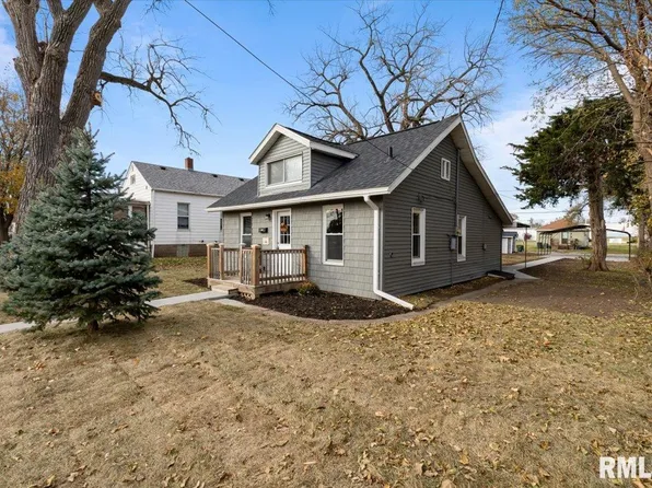 321 2nd Ave E, Milan, IL 61264