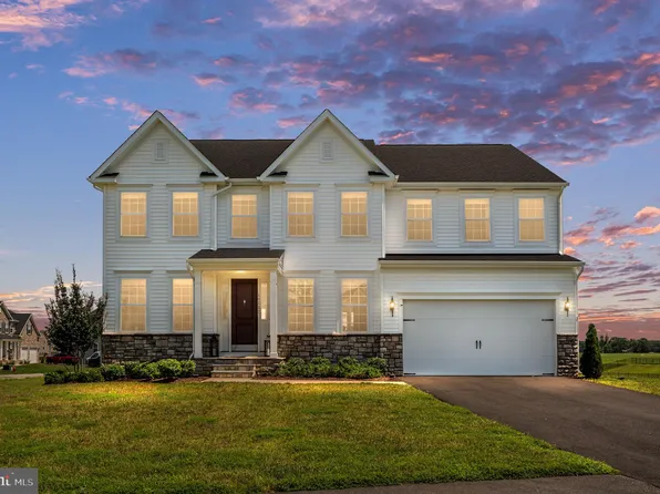 10137 Premier St, Fredericksburg, VA 22408