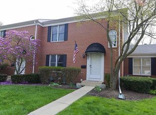 807 Evernia Ct, Geneva, IL 60134