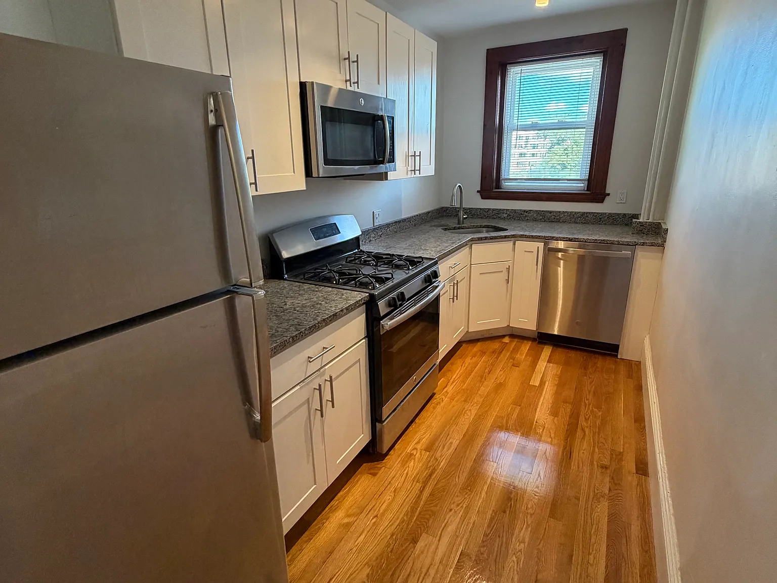 264 Washington St — Photo 3
