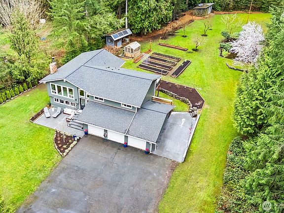 4th image of 4285 Lakeview Drive SE