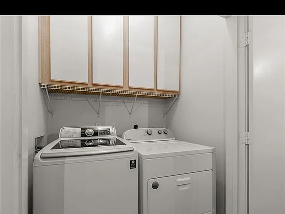4th image of 1213 Canyon Creek Cir #1213