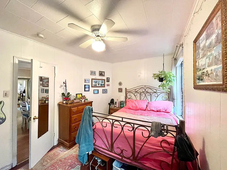 92 Endicott St #2 — Photo 4