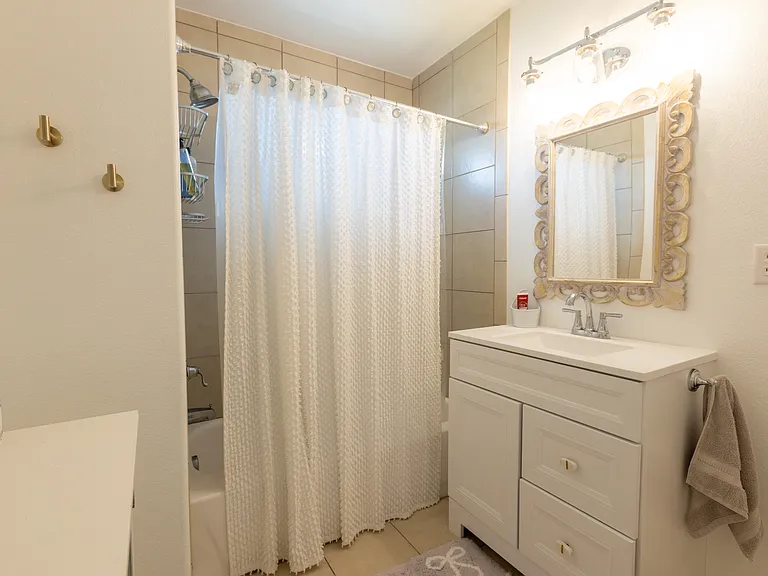 4106 Temprano Dr — Photo 31