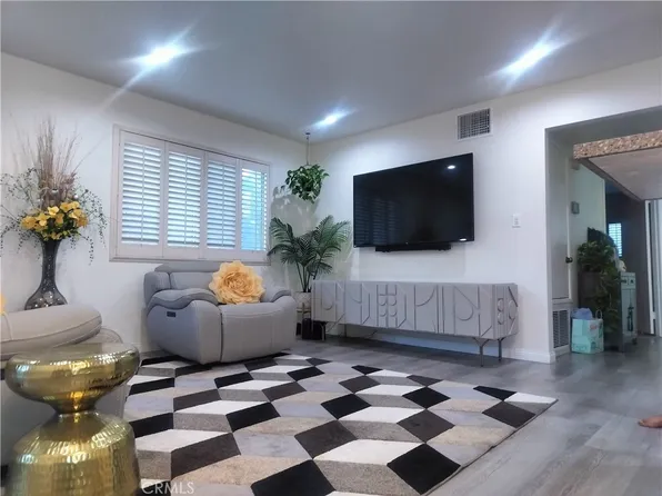 13144 Bromont Ave, Sylmar, CA 91342