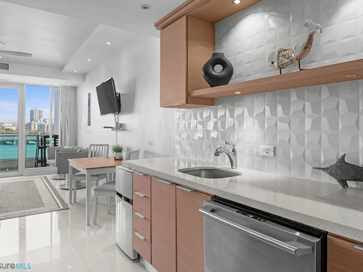 Condado Lagoon Villas (Condominio) — Photo 2