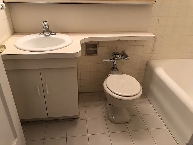 150 E 39th St #305 — Photo 14