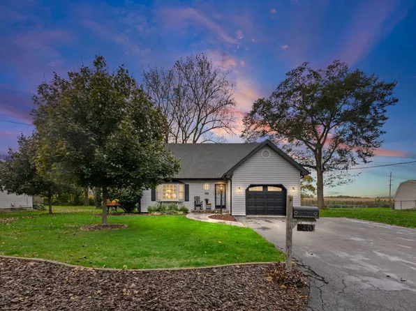210 S Virginia St, Coal City, IL 60416