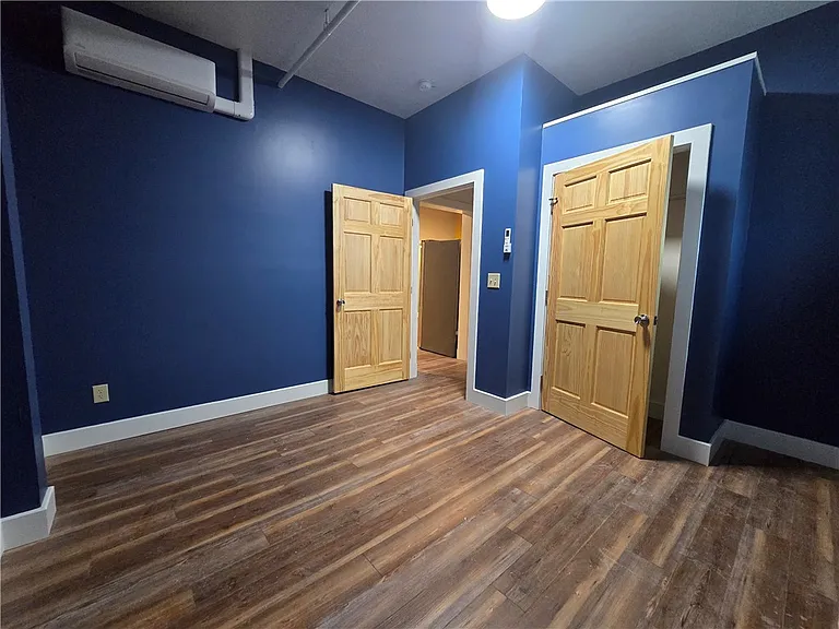 27 E Main St #209 — Photo 9