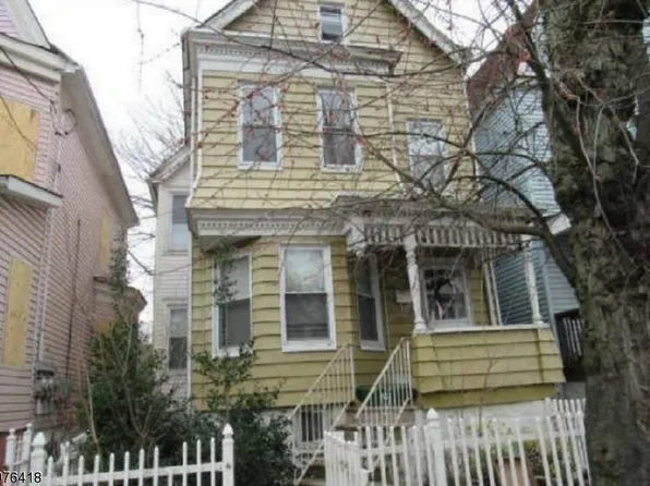 736 S 15th St, Newark, NJ 07103