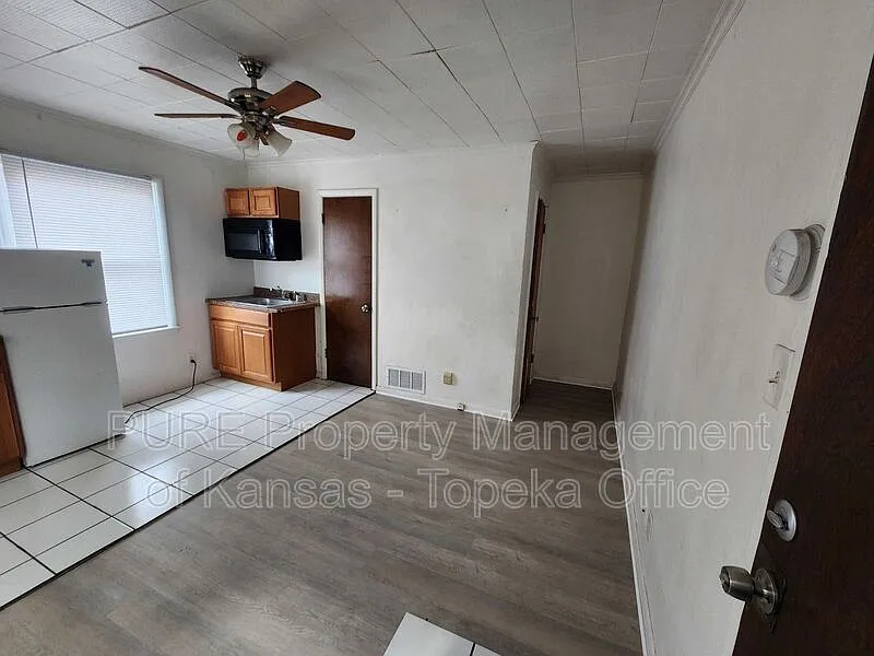 Studio, 1.0 bath, 518 sqft, $700 — Photo 2