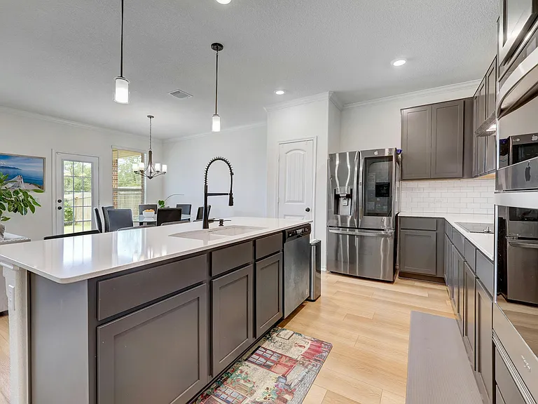 4513 Cressal Dr — Photo 5