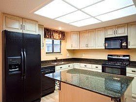 3rd image of 1099 Brigadoon Ct