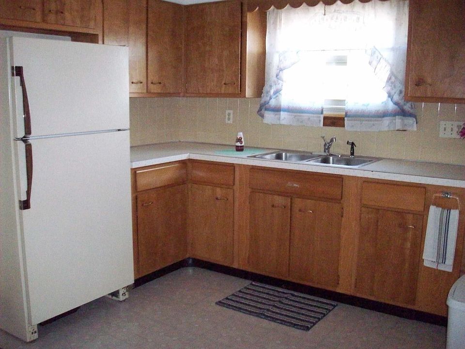 2nd floor kitchen