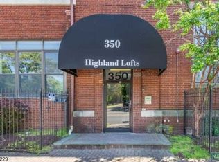 350 Scotland Rd, Orange, NJ 07050