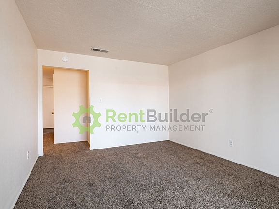 5th image of 9716 Comanche Rd NE APT 1