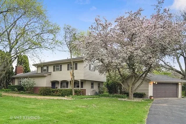 3N139 Cuyahoga Ter — Photo 1